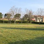 Hotel Logis Restaurant Les Aubuns Caissargues