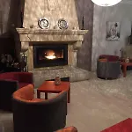 Logis Restaurant Les Aubuns Hotel Caissargues