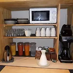 Hotel Logis Restaurant Les Aubuns