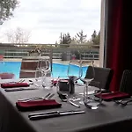 Logis Restaurant Les Aubuns Hotel Caissargues