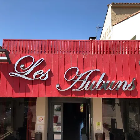 Logis Hotel Restaurant Les Aubuns Hotel