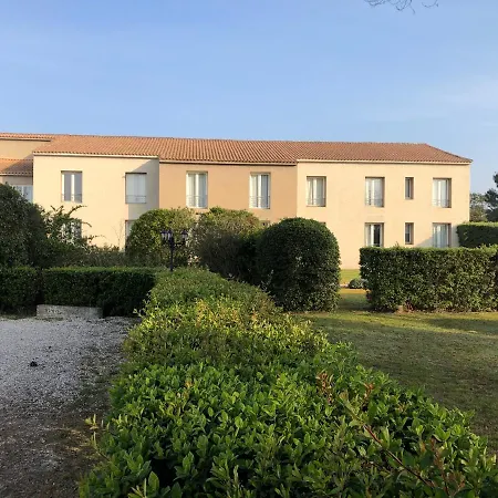 Logis Hotel Restaurant Les Aubuns Hotel Caissargues