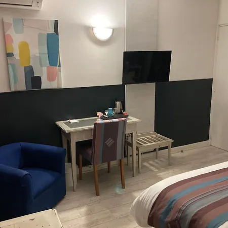 Hotel Les Aubuns Country