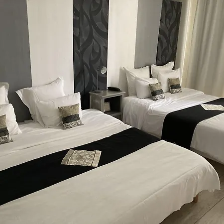 Logis Restaurant Les Aubuns Hotel Caissargues