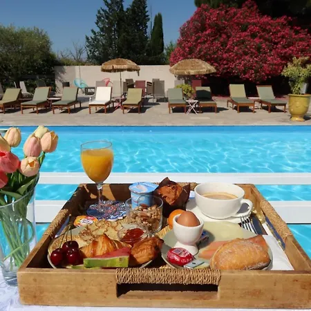 Logis Restaurant Les Aubuns 3*