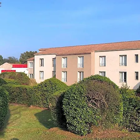 Logis Hotel Restaurant Les Aubuns 3* Caissargues