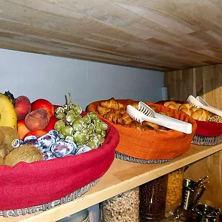 Logis Restaurant Les Aubuns 3*