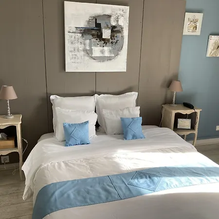 Logis Restaurant Les Aubuns Hotel 3*