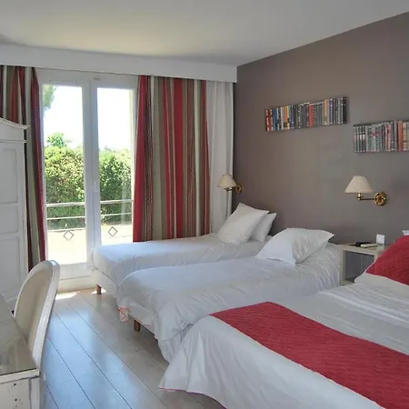 Logis Restaurant Les Aubuns 3*