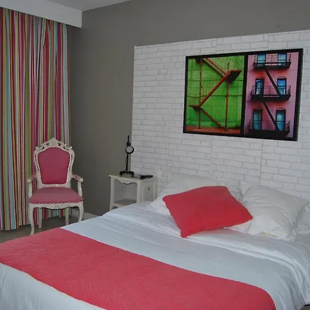 Logis Restaurant Les Aubuns 3* Caissargues