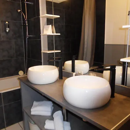 Les Aubuns Country 3* Caissargues