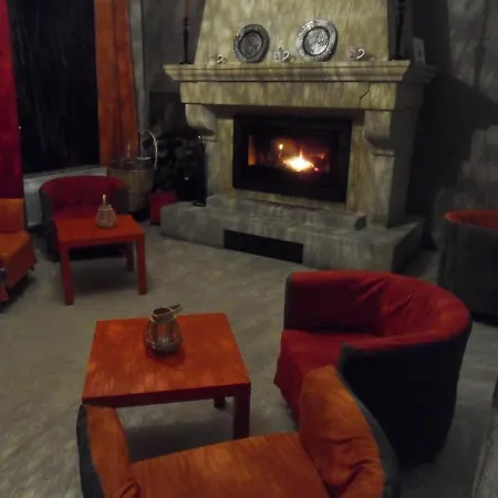 Logis Restaurant Les Aubuns 3* Caissargues