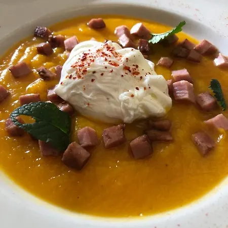 Logis Restaurant Les Aubuns Hotel Caissargues